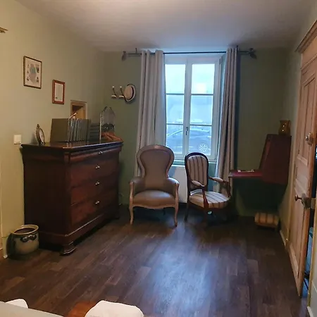 Escapade De Charme Pres De Verdun : Cocon Pour 2 Personnes Avec Cuisine Equipee Et Balades A Proximite - Fr-1-585-85 Bouilly (Aube)